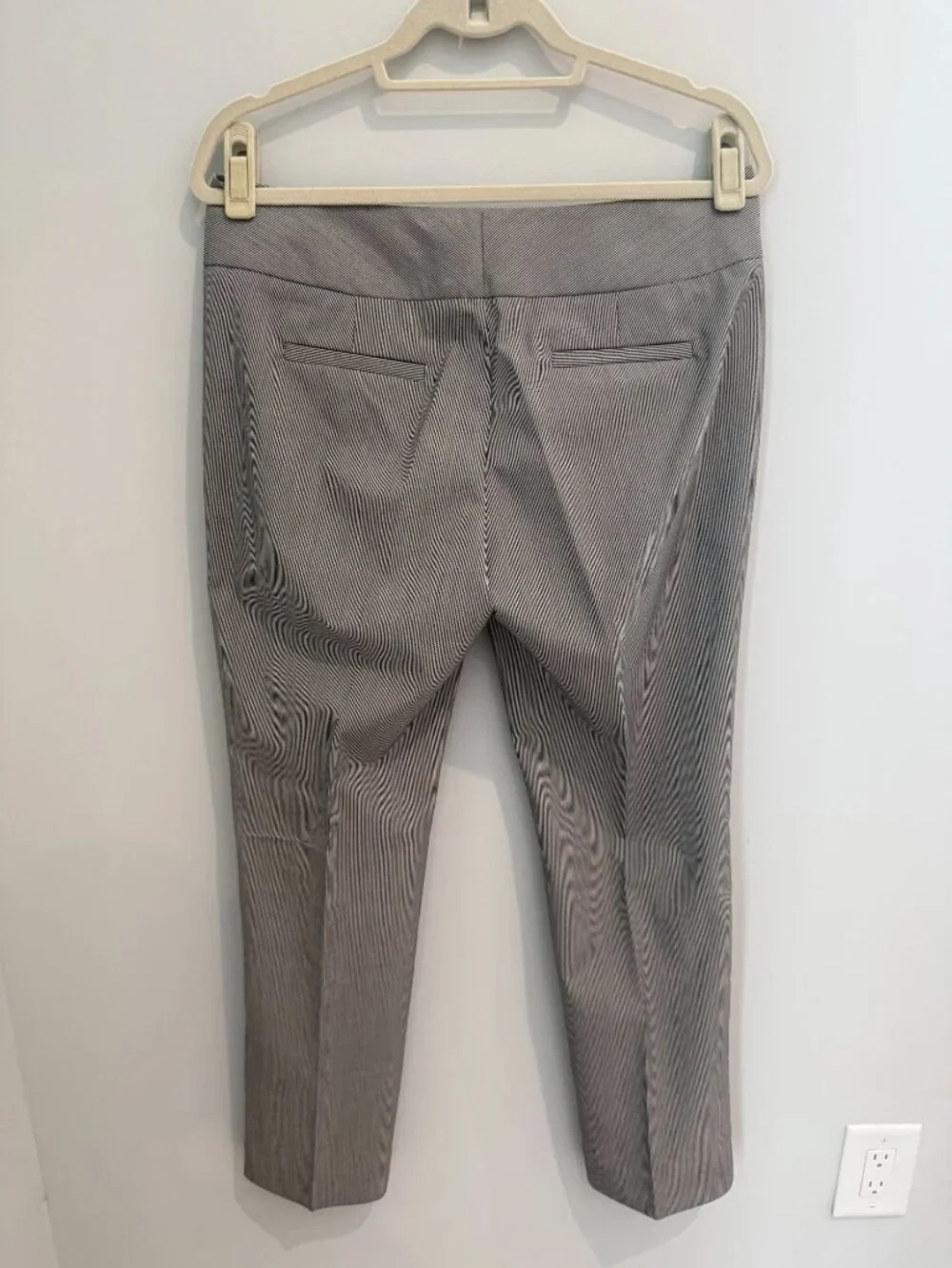 Kenneth Cole New York Striped Dress Pants - Size 8